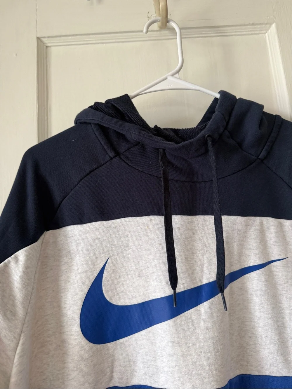 Nike Men’s Colorblock Blue/Black/Gray Pullover Hoodie